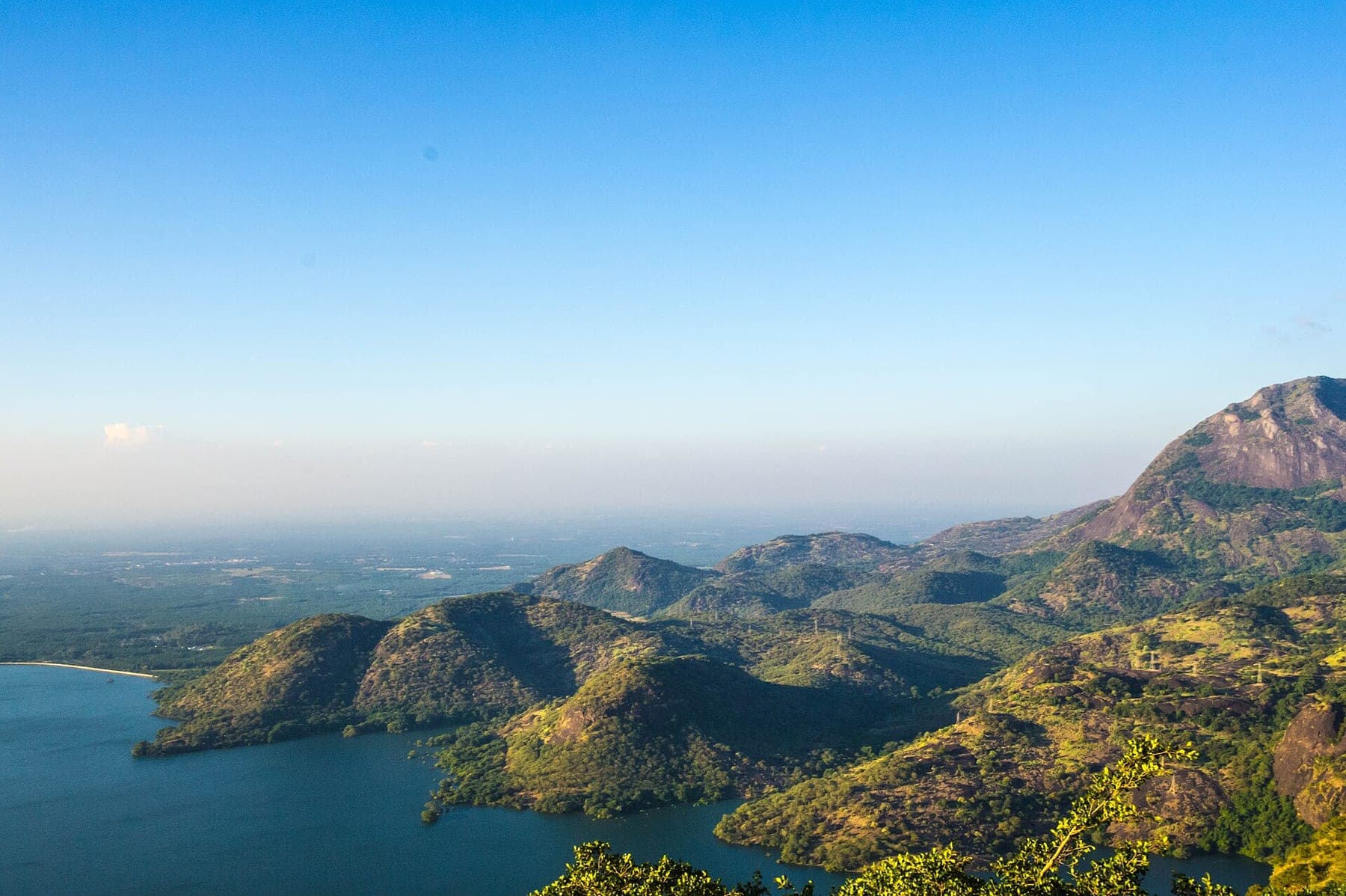 Aliyar Dam — Sashvika Cabs