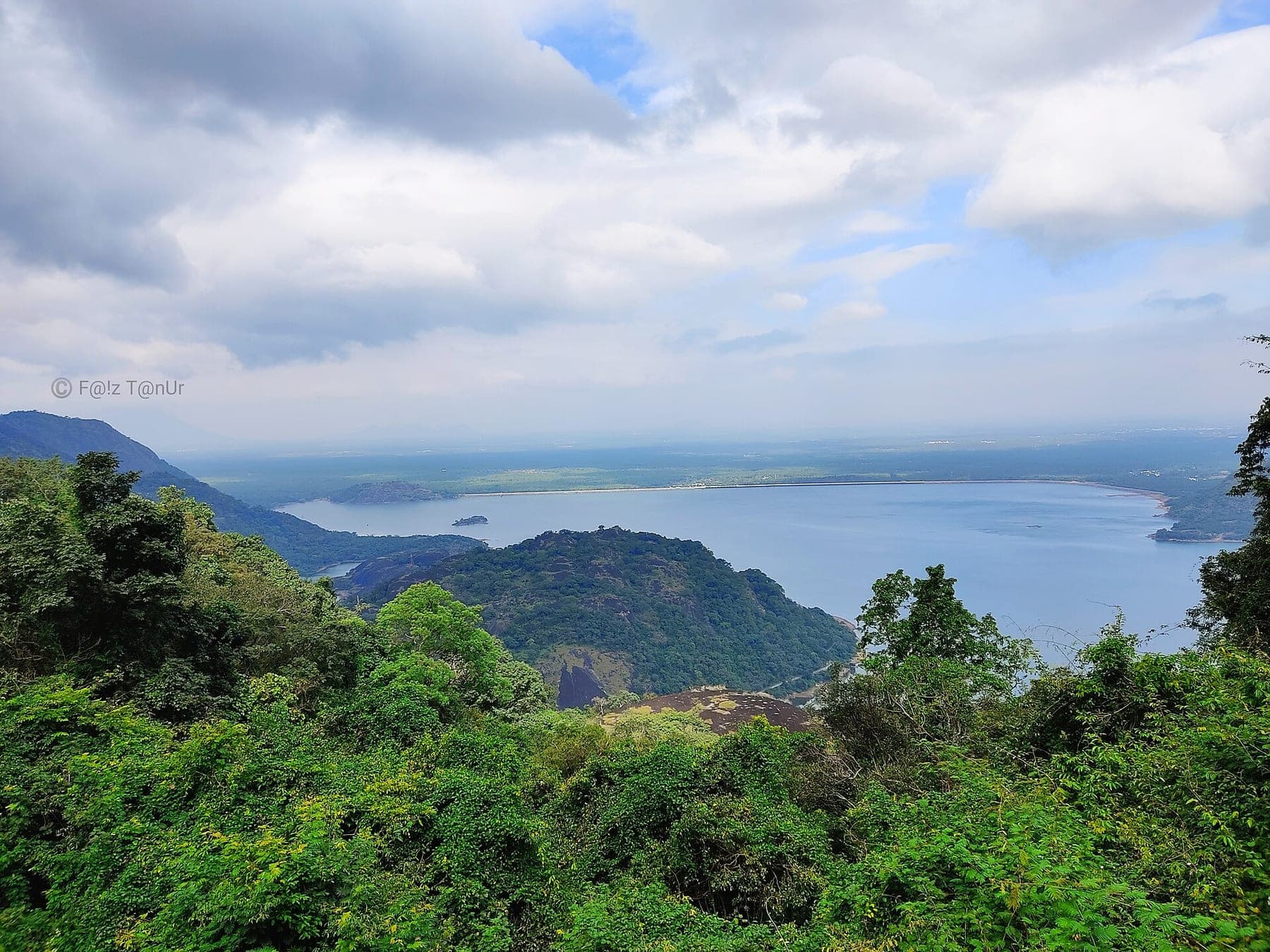 Aliyar & Monkey Falls Trip — Sashvika Cabs